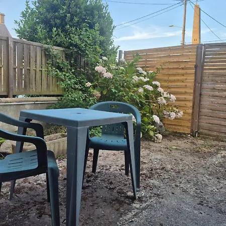 Apartman With Terrace And Barbecue Close To The Sea